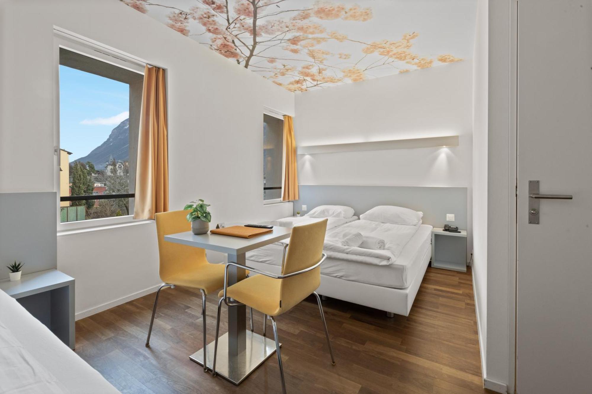 Hotel De La Poste Sierre Bagian luar foto