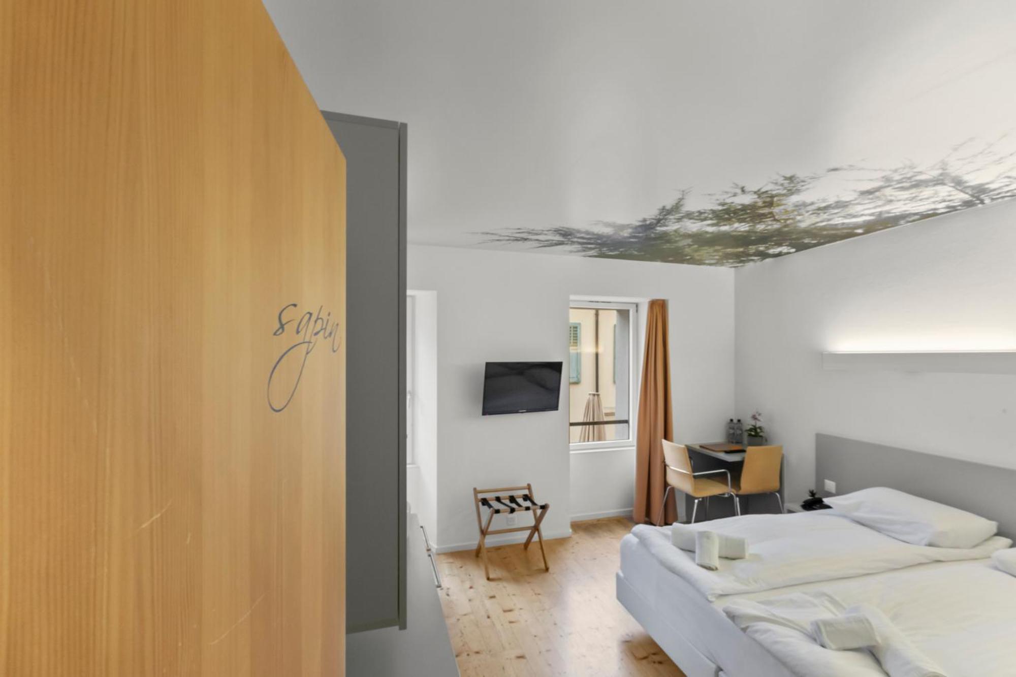 Hotel De La Poste Sierre Ruang foto