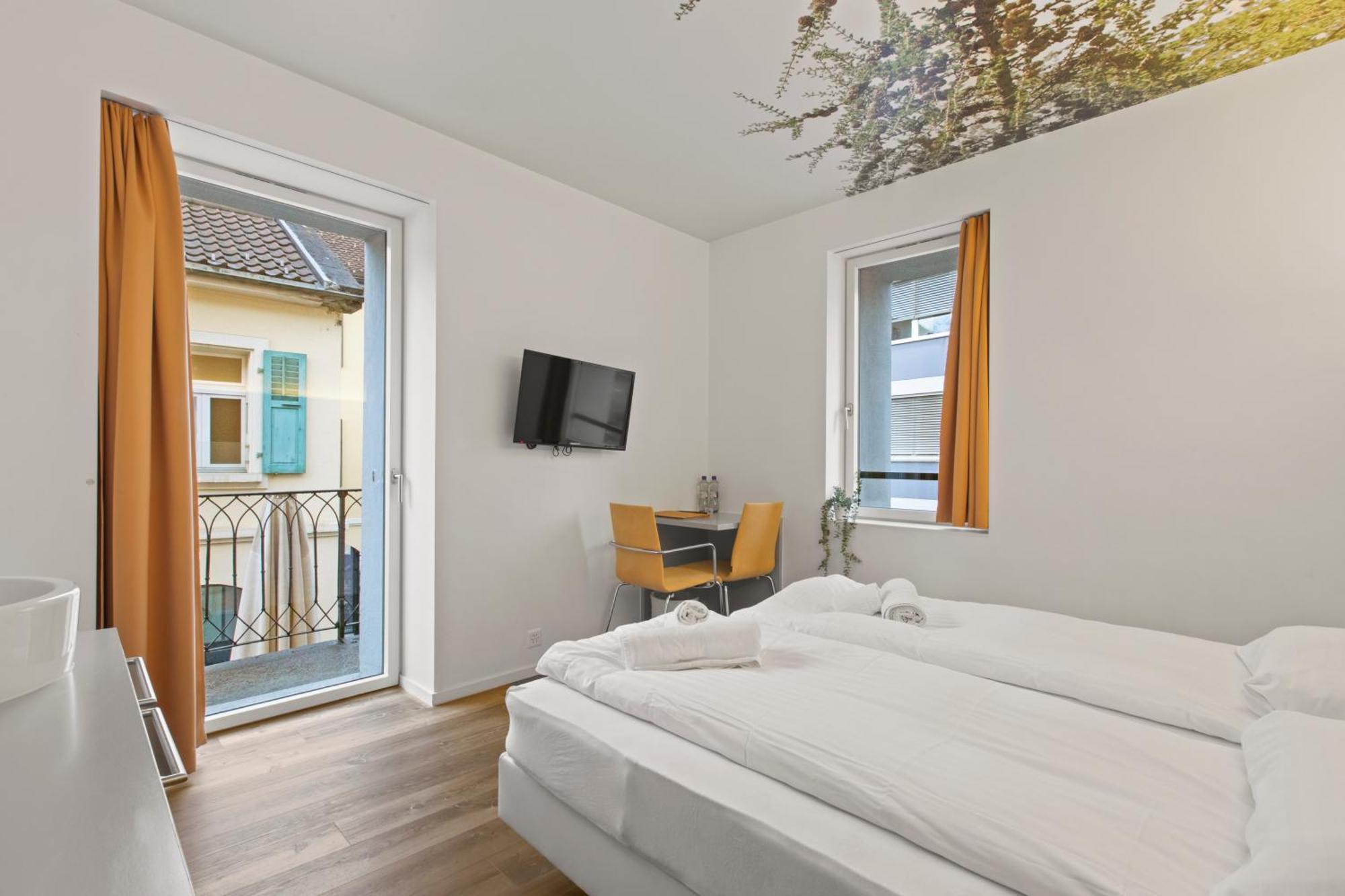 Hotel De La Poste Sierre Bagian luar foto