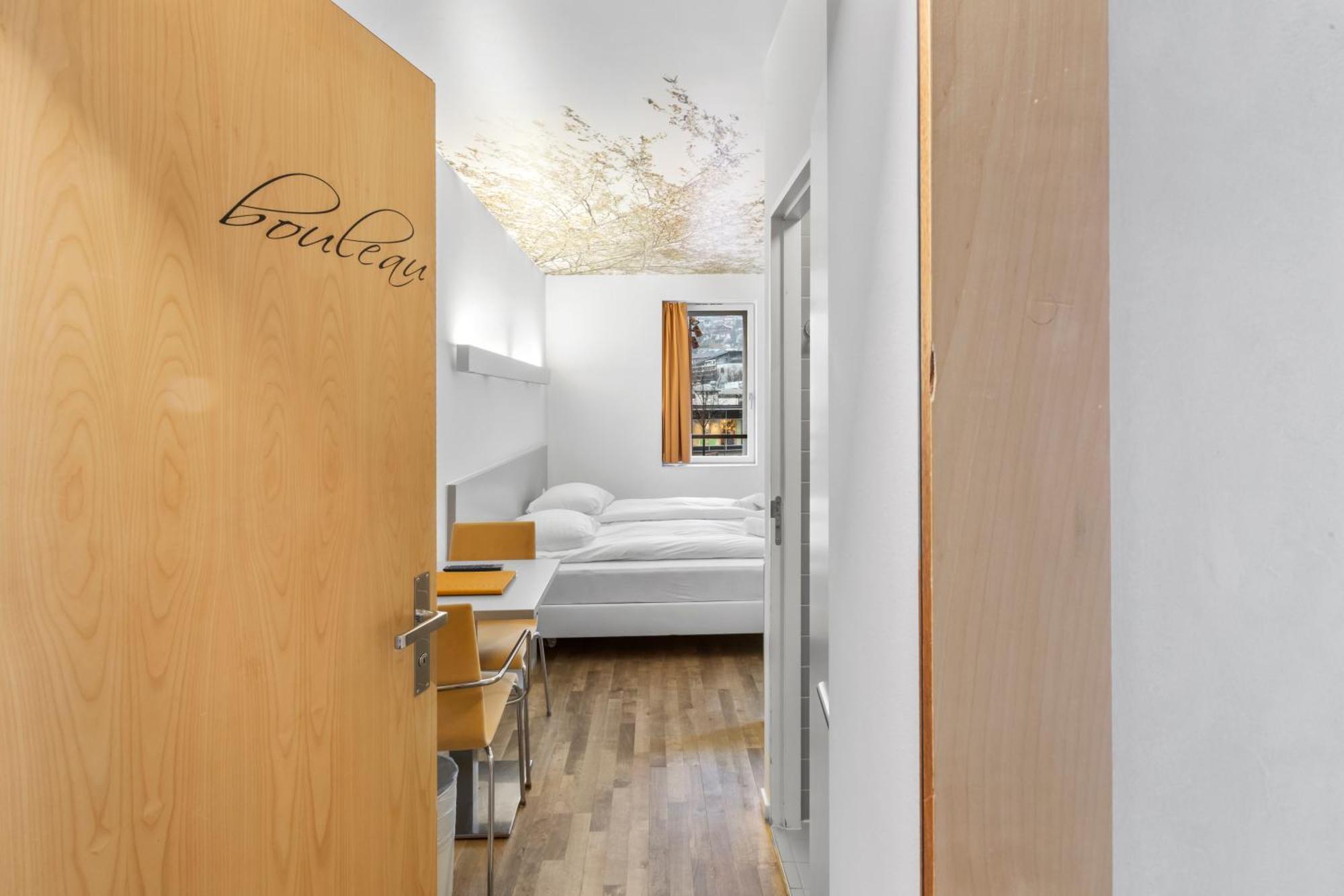 Hotel De La Poste Sierre Bagian luar foto