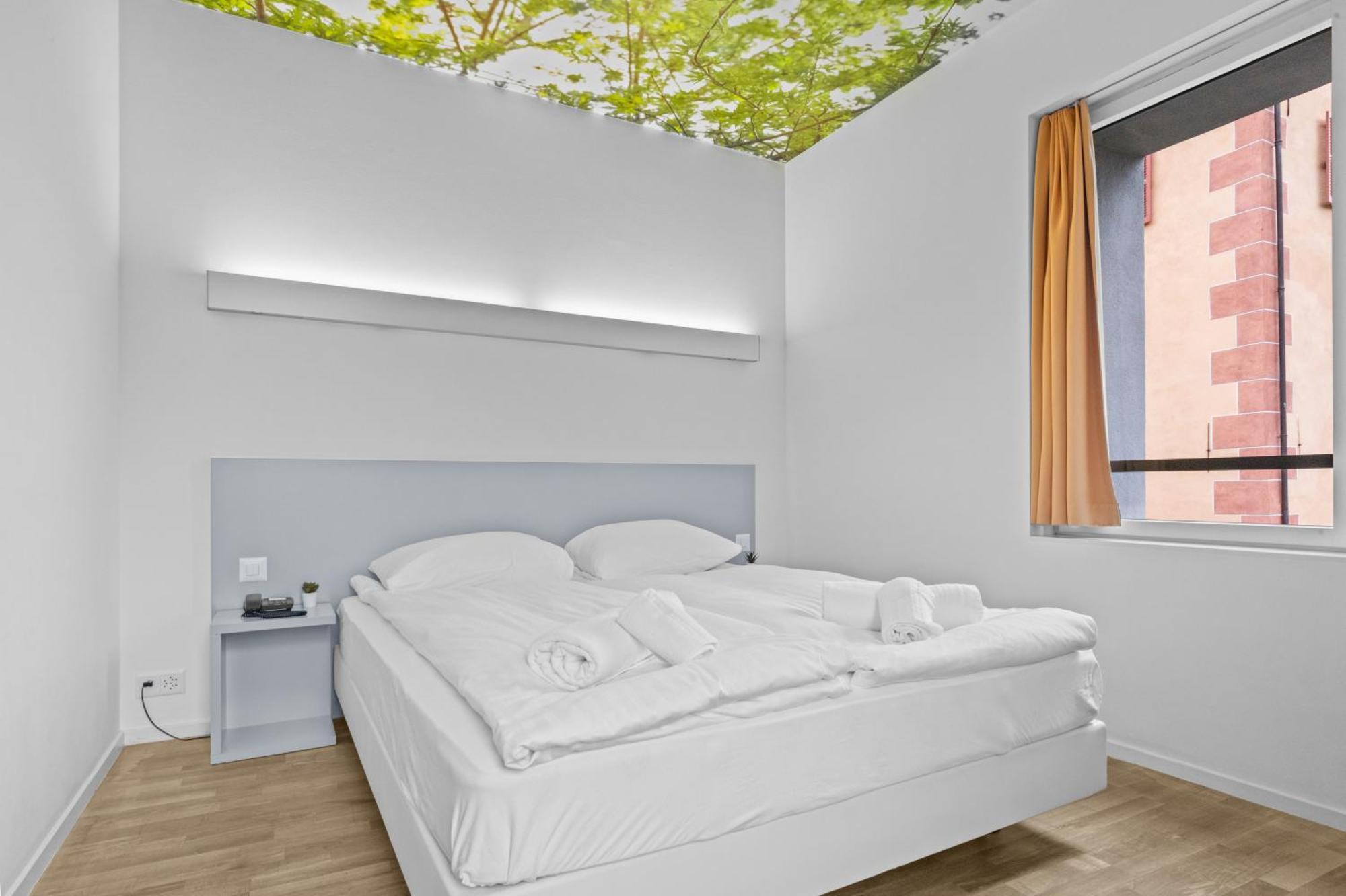 Hotel De La Poste Sierre Bagian luar foto